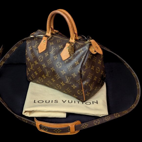 Louis Vuitton Handbags - LOUIS VUITTON Speedy 25 Monogram Canvas w Strap & LV Lock and Key & Cover Set !